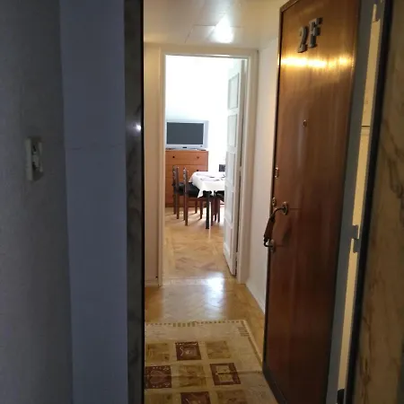 Voyage 63 Gæstehus *