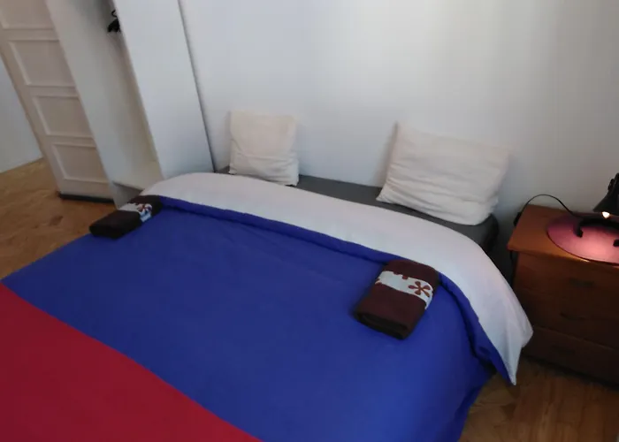 Voyage 63 Guest house *